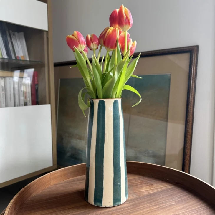 Vase à rayures bleues - PRÉCOMMANDE